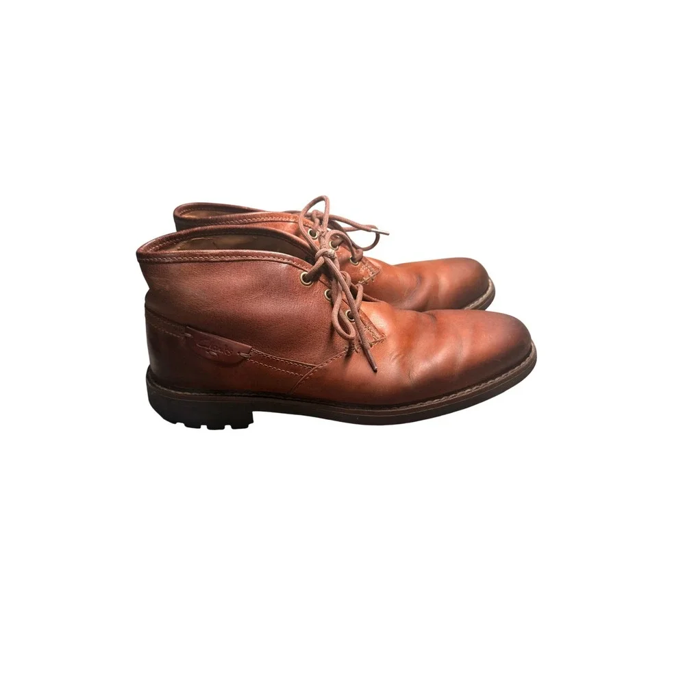 Clarks Montacute Duke Men 8.5 M Brown Leather Chukka Boots Lug Sole Casual Shoes